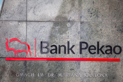 "GW": Bank Pekao ma problemy kadrowe