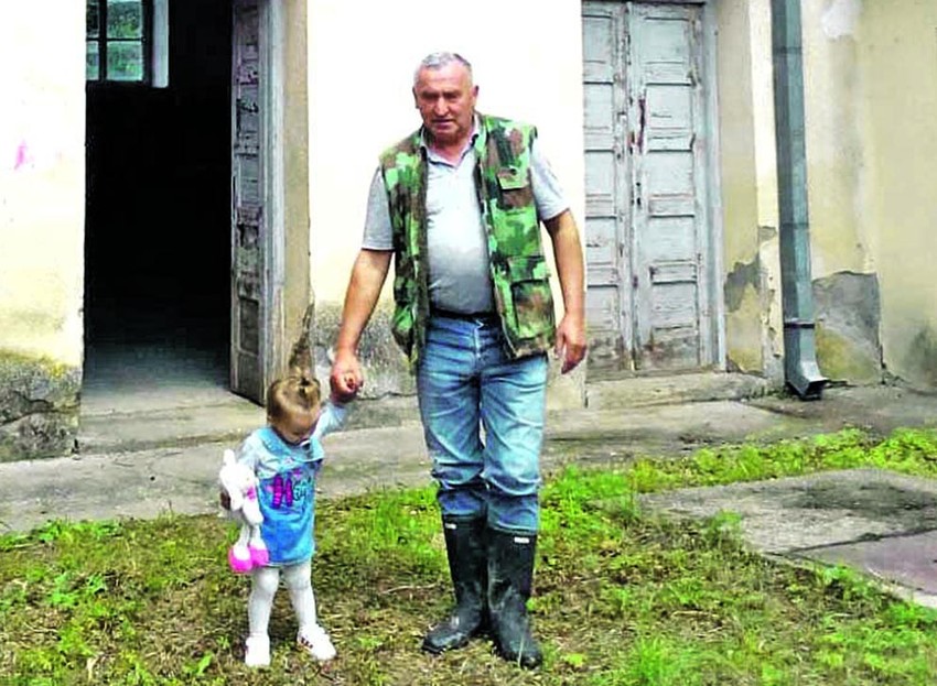 Dom kulture zaslužan je za rođenje hiljada dece, kaže gavrilović, koji i sam ima dvoje dece i četvoro unučića