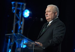 Lech Wałęsa: Putin wypowiedział światu wojnę
