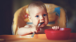 Rozszerzanie diety dziecka. Jak komponować jadłospis, aby był prawidłowo zbilansowany?