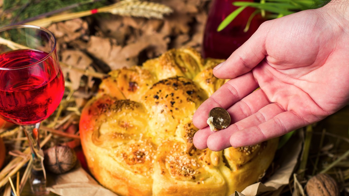 Zašto je novčić iz česnice toliko moćan: Nikako ga ne bacajte, uradite ovo