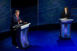 Debata na wagę zwycięstwa. Na kogo zagłosowaliby Amerykanie?