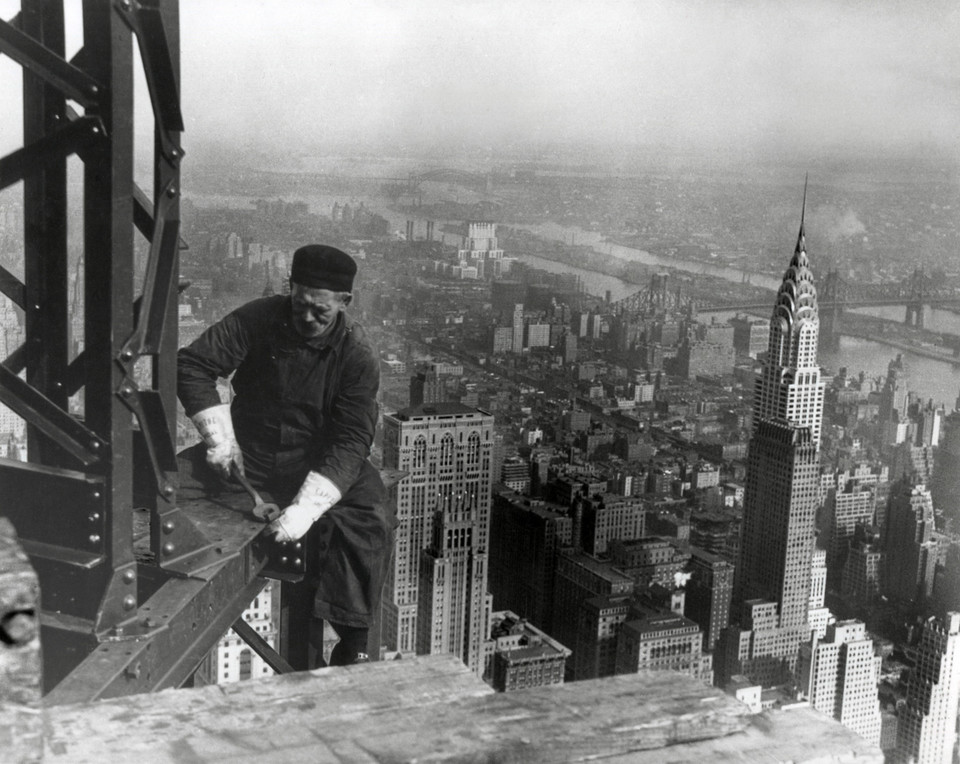 Chrysler Building w Nowym Jorku. Najsłynniejszy wieżowiec świata