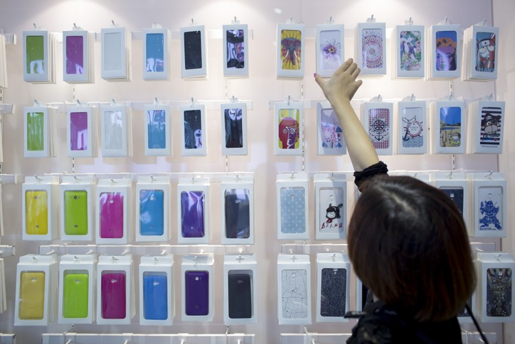 Xiaomi jest najbardziej wartościową chińską firmą. Producent telefonów komórkowych jest obecnie wart 10 mld dol. Charakterystyczną cechą produktów chińskiej firmy jest niski koszt przy jednocześnie interesującym designie. Dzięki temu firma jest określana jako „najbardziej fascynujący producent komórek na świecie”. Xiaomi jest trzecim największym na świecie producentem smartfonów, tuż za Samsungiem i Apple’m.