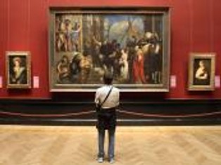 Ta władza potrzebuje kultury. "Uważam, że w Polsce powinien być król" [WYWIAD]