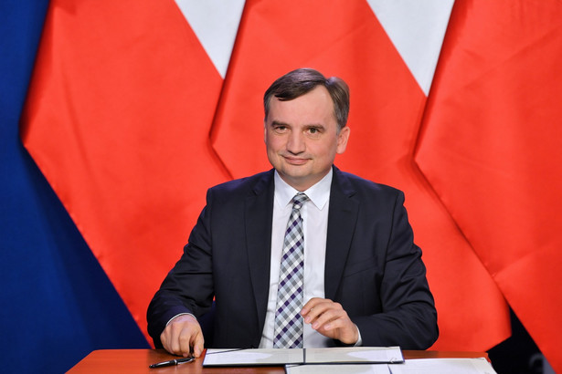 "Raport KE budzi poważne zastrzeżenia". Oświadczenie ministrów sprawiedliwości Polski i Węgier