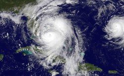 Już kilkaset ofiar huraganu. Amerykanie czekają na uderzenie [WIDEO i ZDJĘCIA]