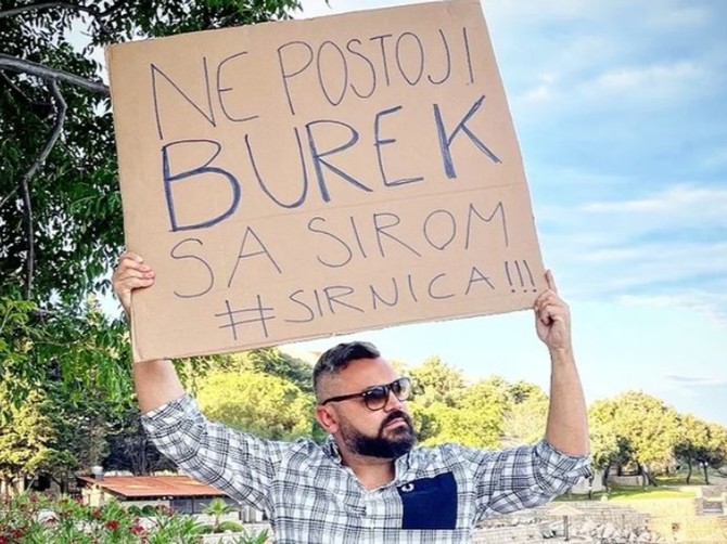 Burek sa sirom