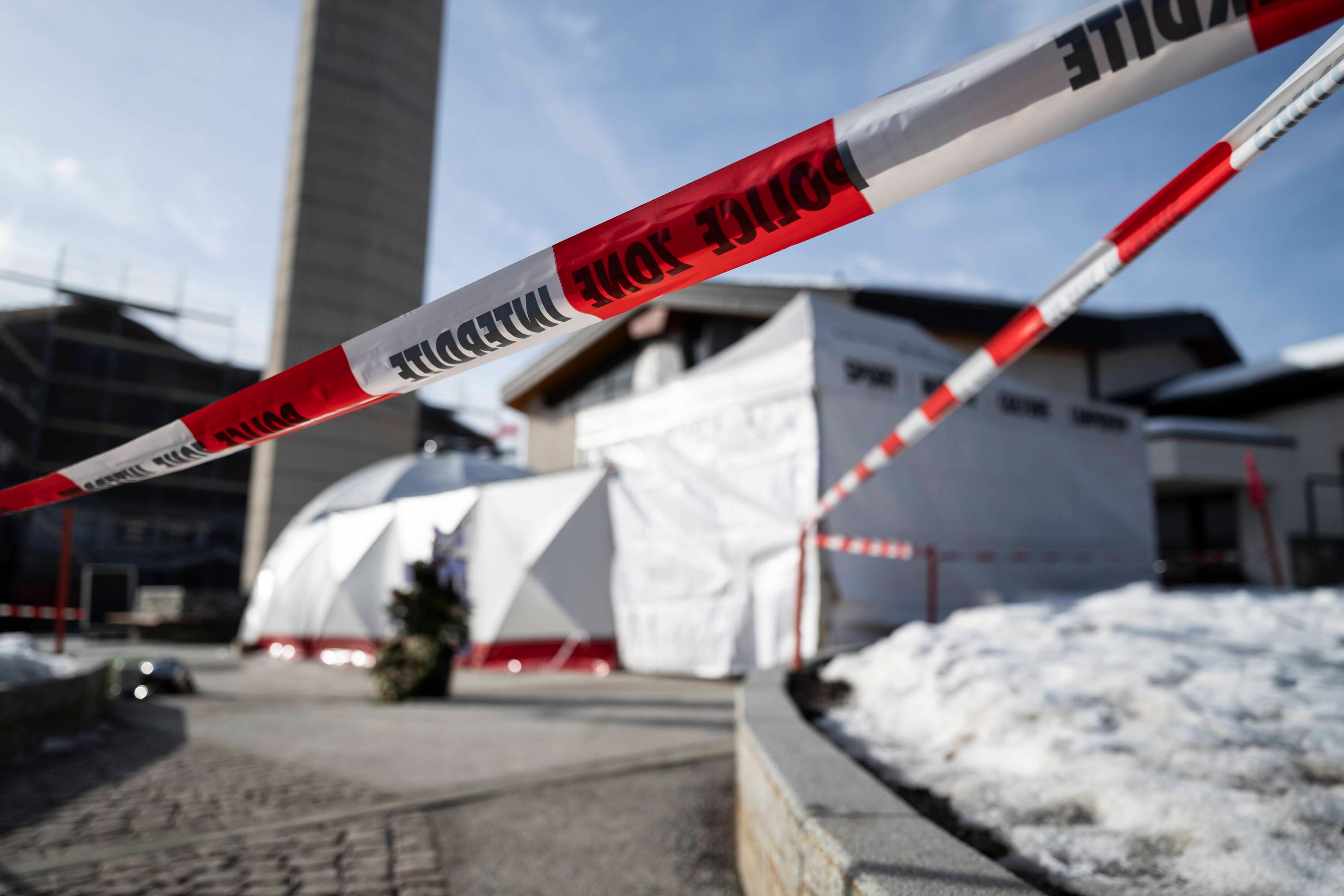 41 ofiar śmiertelnych - rodziny atakują właścicieli baru przed zeznaniami