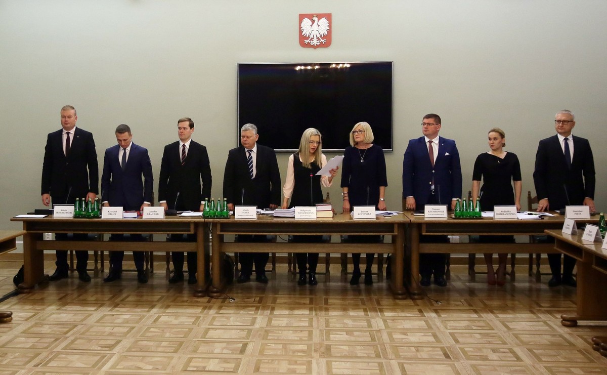 Członkowie komisji ds. Amber Gold