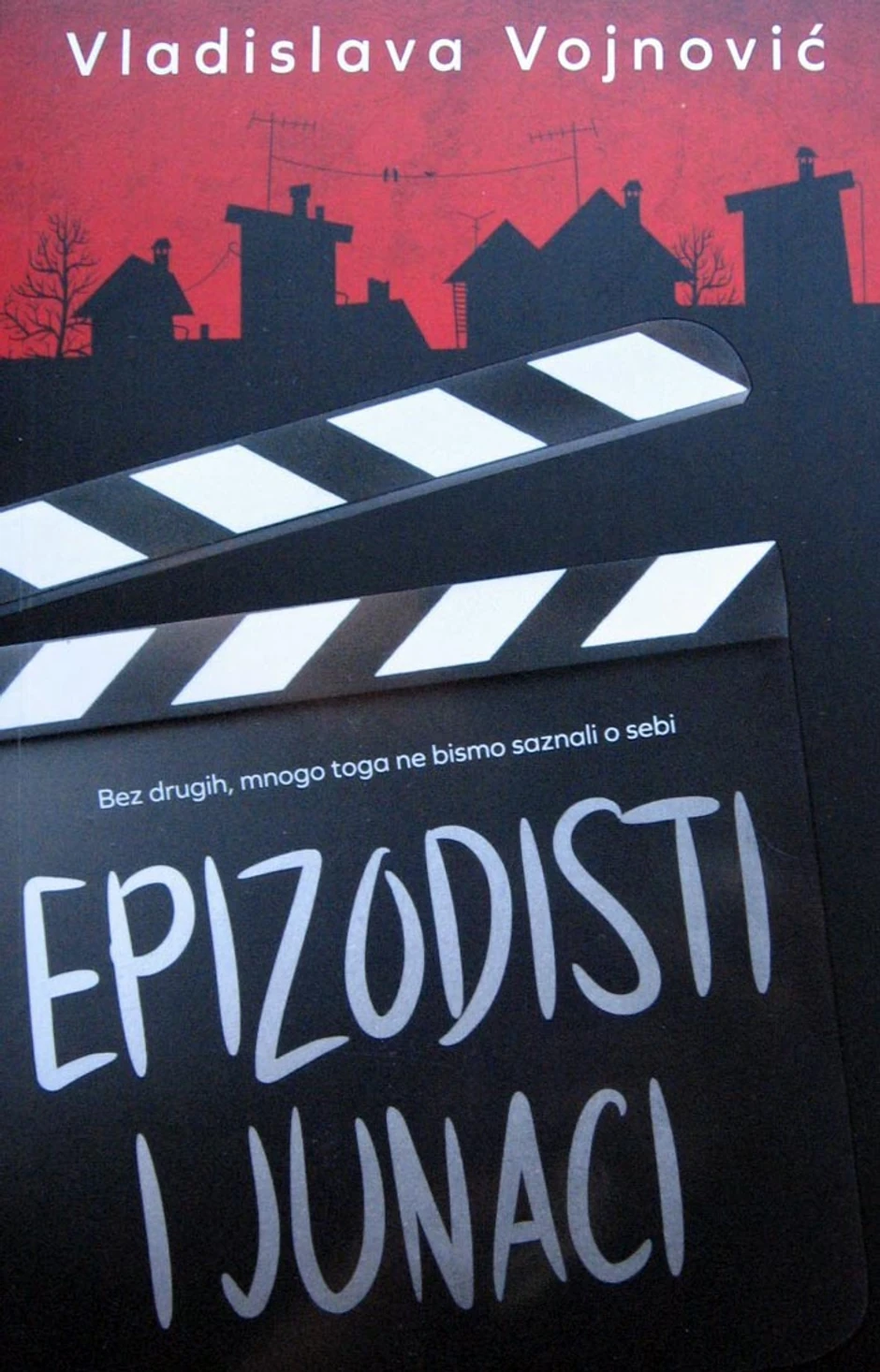 Vladislava Vojnović u svojim pričama, često kroz postupak zamene mesta, istražuje načine pomoću kojih ugrađujemo sebe u priče i živote drugih ljudi