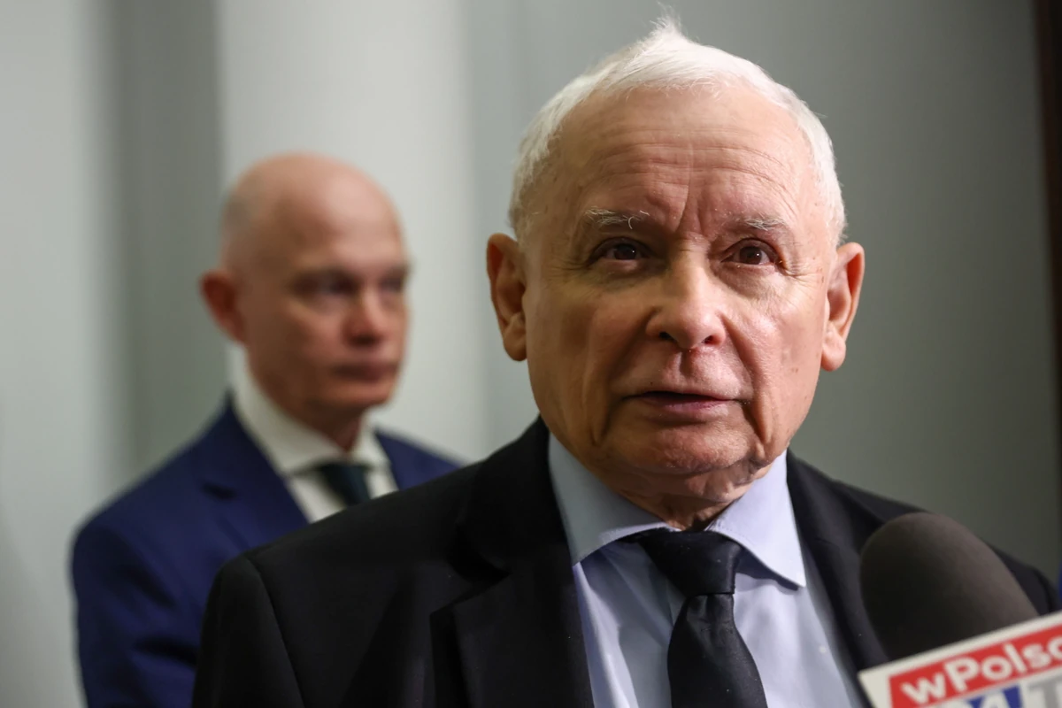 Sensacyjny zwrot akcji w nowym sondażu. Pierwsza zmiana na czele stawki od stycznia