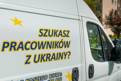 Cudzoziemcy zarabiają na nieudolności urzędników