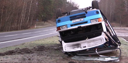 Autobus dachował pod Piłą