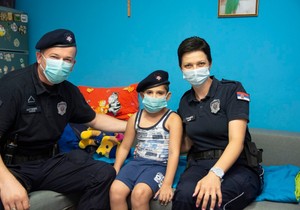 Policija obradovala dečaka