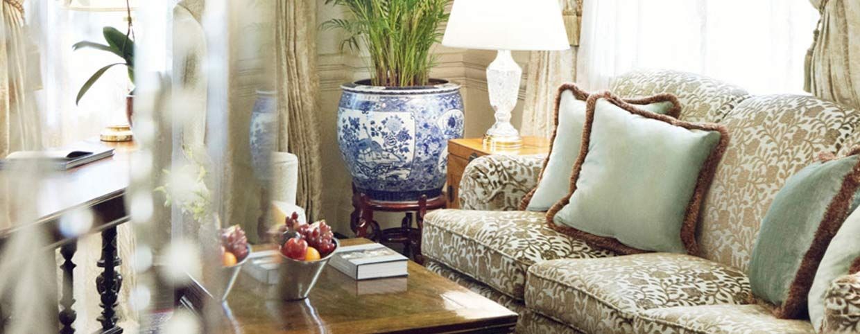 1. miejsce: Raffles Hotel, Singapur.
“To bez wątpienia najlepszy hotel, w jakim kiedykolwiek się zatrzymaliśmy. Wszyscy goście traktowani są jak członkowie rodziny. Hotel serwuje absolutnie przepyszne śniadania, po prostu trzeba ich spróbować. Jeśli planujecie pobyt w Singapurze, koniecznie wybierzcie hotel Raffles.”