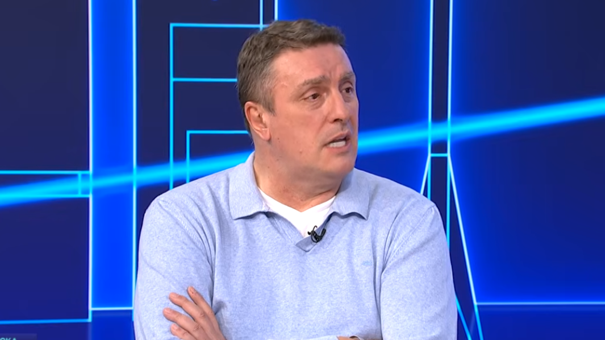 "SMEM LI UOPŠTE OVO DA KAŽEM?" Slobodan Šarenac u programu uživo otkrio IZNENAĐENJE u kvizu "Potera" i priznao: "Nije lako, ima pritiska"