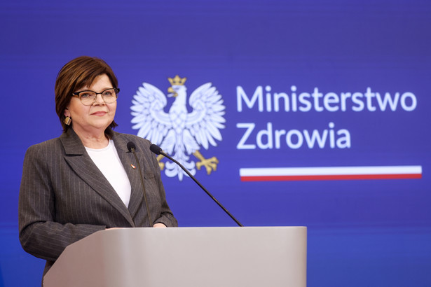 Minister zdrowia Izabela Leszczyna podczas konferencji prasowej w siedzibie KPRM w Warszawie