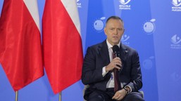 prezydent nawrocki podpisał ustawę. nowe święto państwowe. czy 12 kwietnia pójdziemy do pracy?