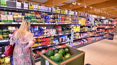 Powrót handlu w niedziele? Polacy zabrali głos [SONDAŻ]