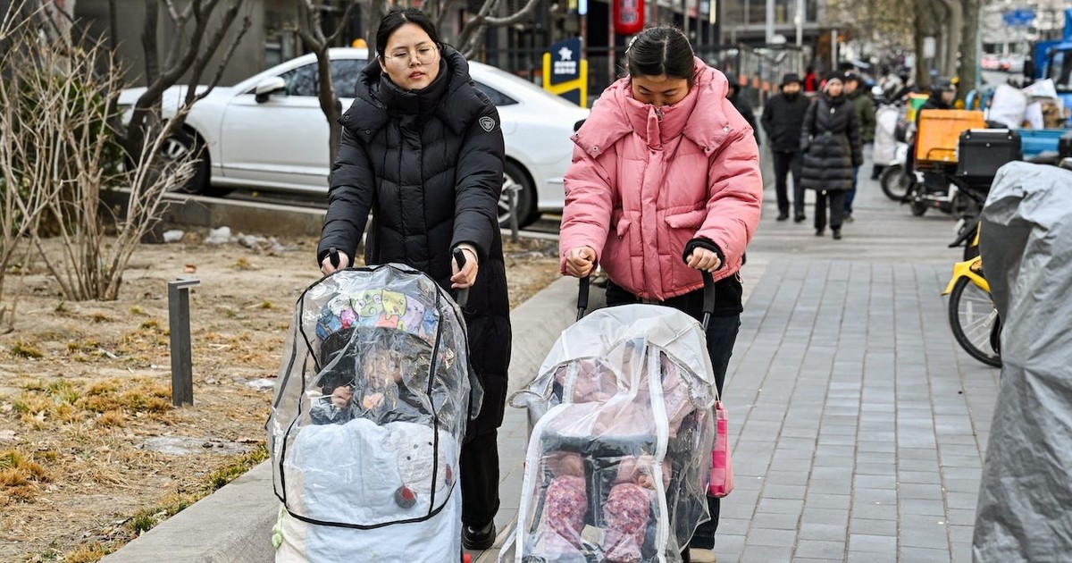 China’s big people shortage just got bigger, and the risks are growing ...