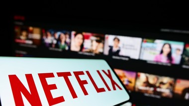 netflix zaczynali od wysyłkowej wypożyczalni dvd. dziś są globalną platformą rozrywki