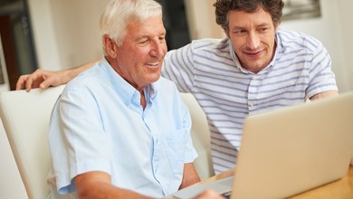 2150 zł na opiekę nad rodzicem. Dla kogo bon senioralny w 2026?