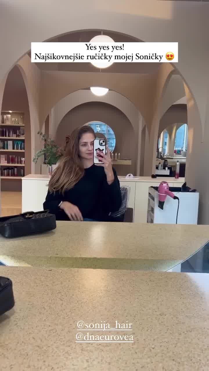 Tereza Bíziková sa nechala ostrihať.