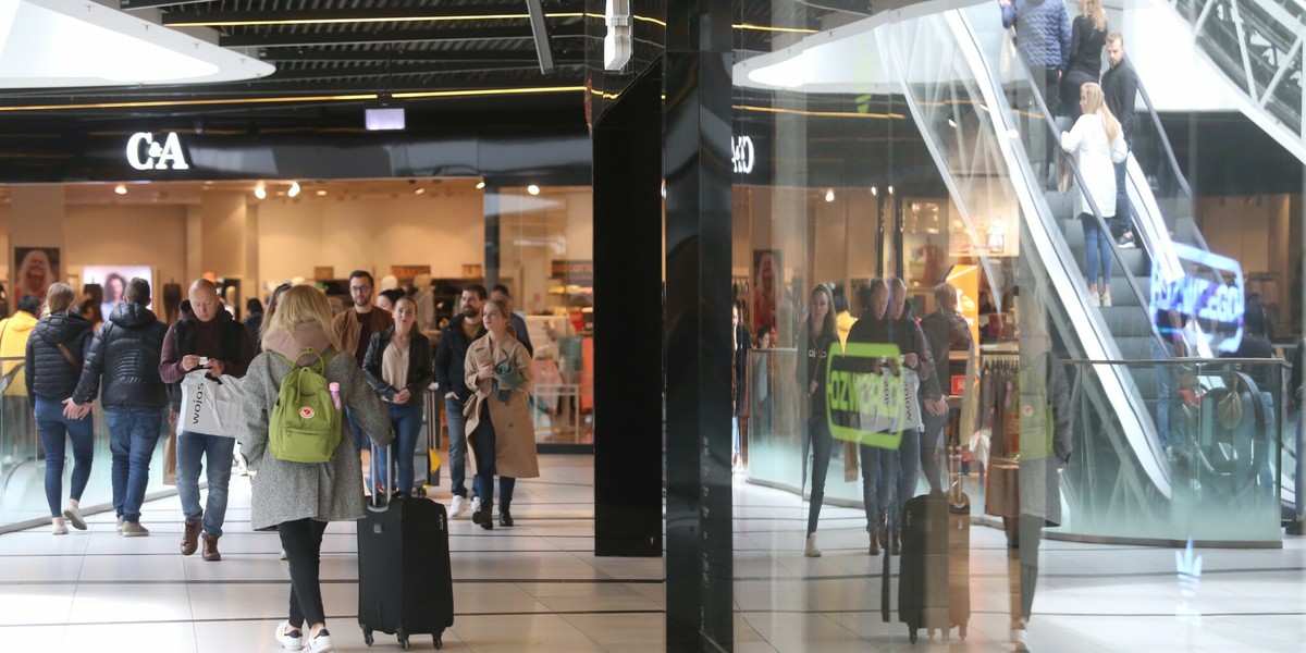 Najemcy sprzeciwiają się praktykom części właścicieli powierzchni handlowych.