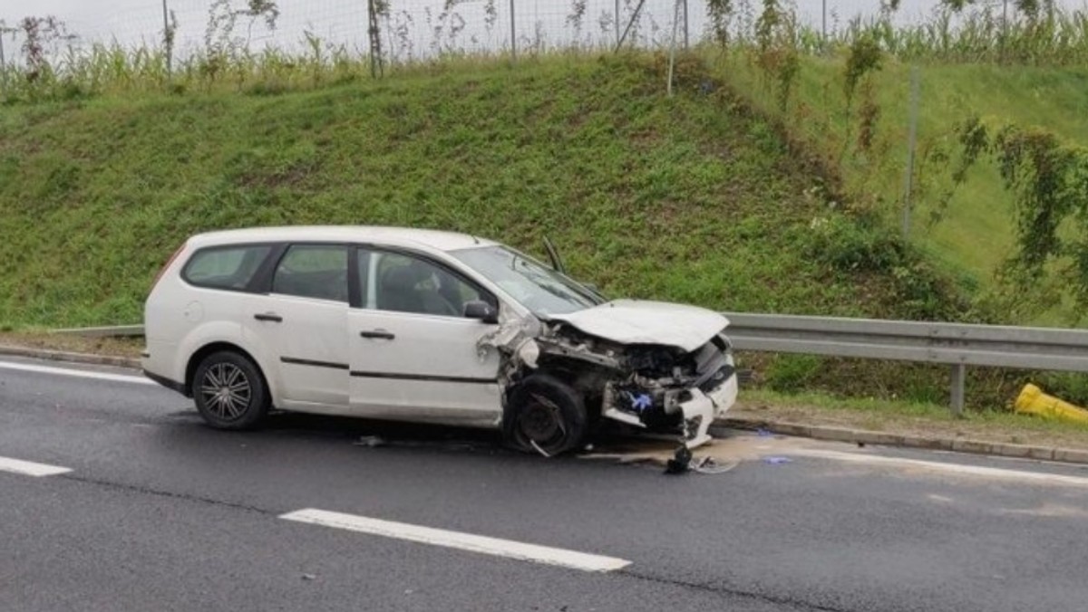 Kukowo. Wypadek samochodowy. Pijany 21-latek przewoził cztery osoby