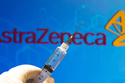 Pierwszy pacjent zaszczepiony szczepionką firmy AstraZeneca