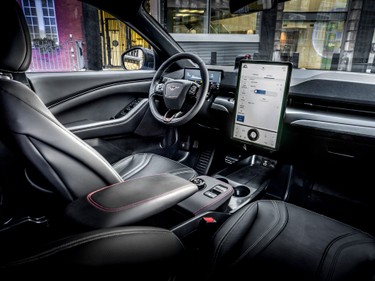 Nazywam Sie Mustang Ford Mustang Mach E Jestem Autem Na Prad