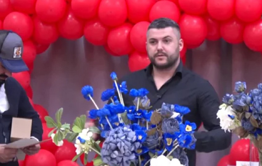 Asmin odlučio da okrene nosi list sa Aneli i malom Norom: Ja joj nisam tata