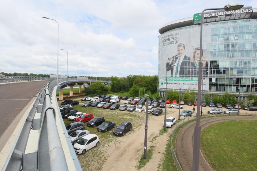 Powstanie parking na Służewcu?