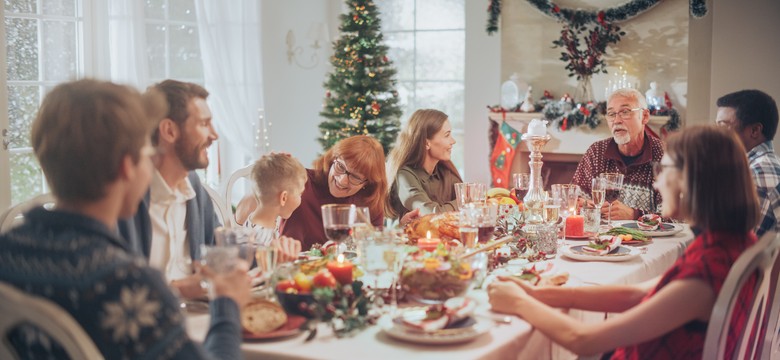 Święta coraz bliżej. Dlaczego w polskich domach wciąż unikamy rozmów o psychice? Ekspertki IP PAN wyjaśniają [WYWIAD]