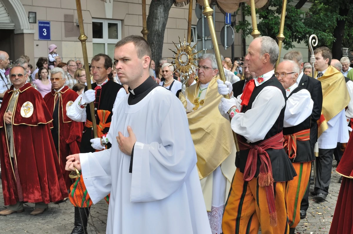  Boże Ciało. Czym jest, kiedy wypada, czy sklepy będą otwarte