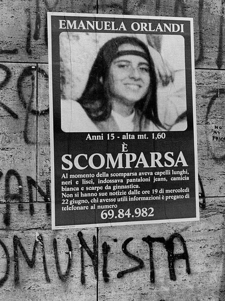 Jeden z plakatów rozwieszony podczas poszukiwań Emanueli Orlandi