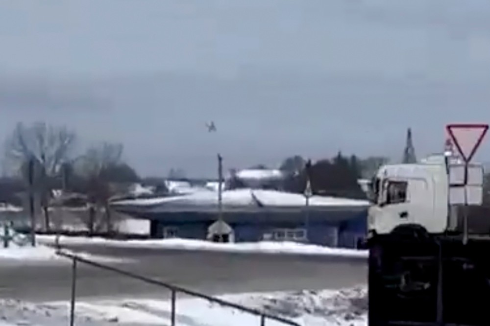Lietadlo Iliušin Il-76 prevážalo zajatcov.