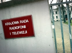 Krajowa rada radiofonii odchodzi. Chyba że...