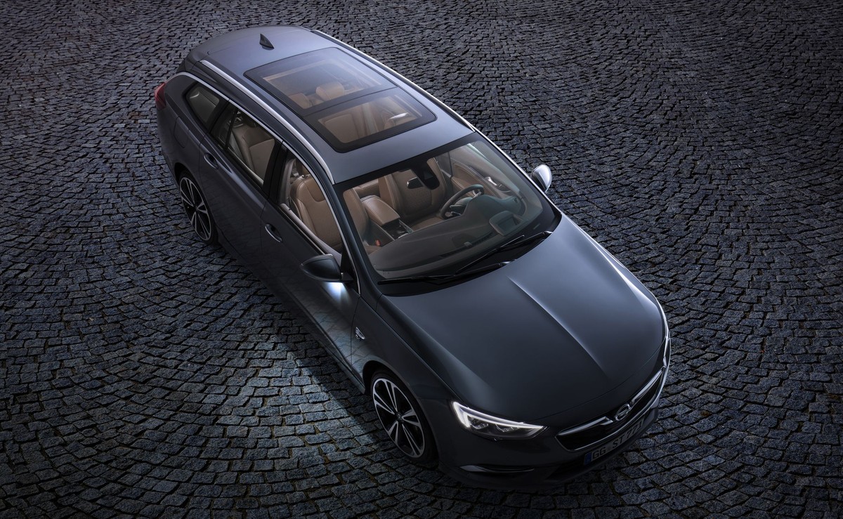 Nowy opel insignia grand sport i sports tourer na rynku. Znamy pierwsze ceny. Ile za najtańszy model?