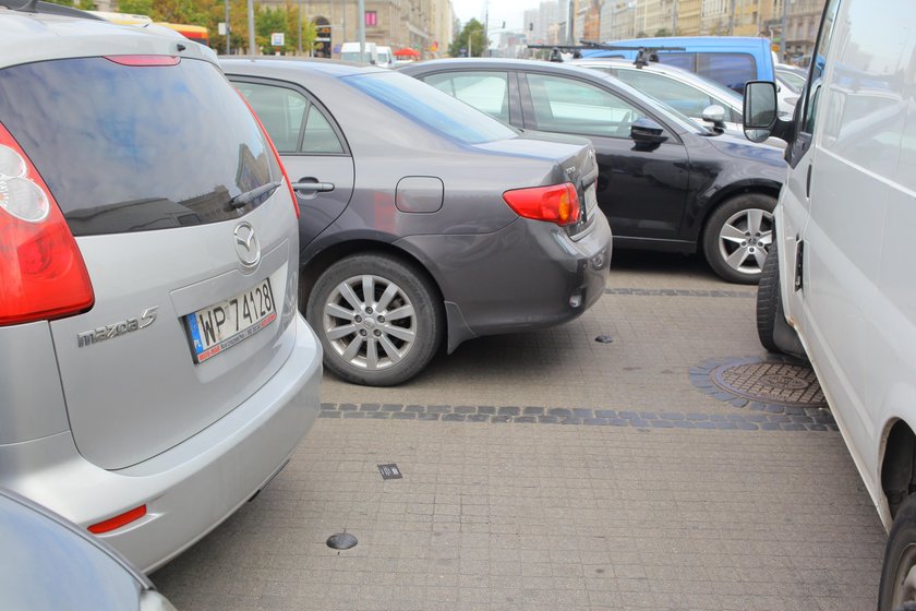 Aplikacja wskaże ci miejsce parkingowe