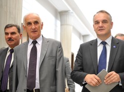 Pawlak stawia warunki. Oto, których resortów żądają ludowcy