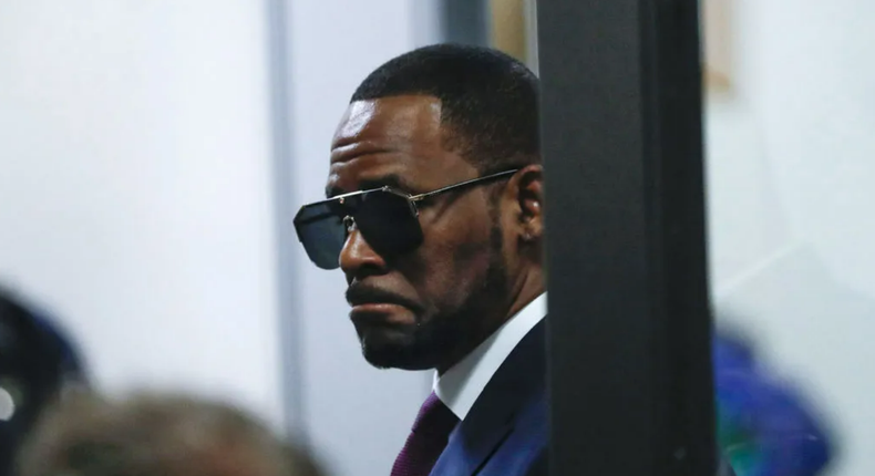 R Kelly takes the stand 