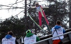 PŚ w Planicy: Ostatni drużynowy konkurs skoków w sezonie. Tylko jedna seria, Polacy tuż za podium