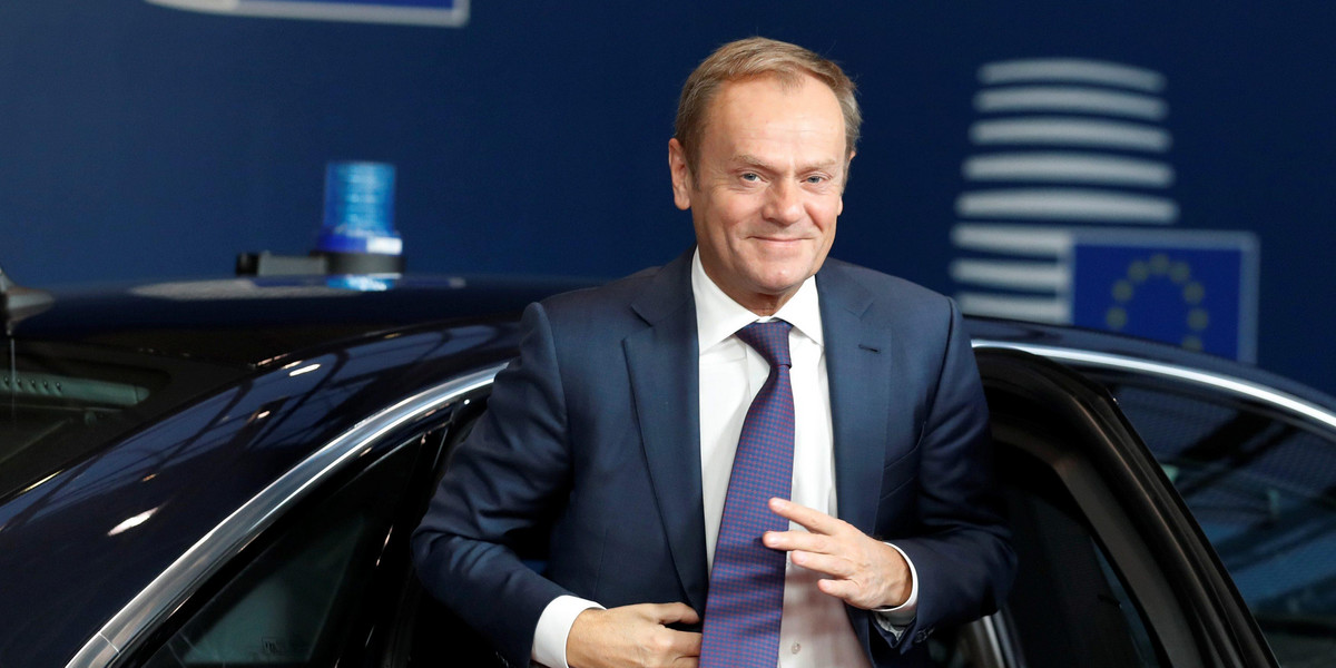 Tusk wszystkim trzęsie z domu