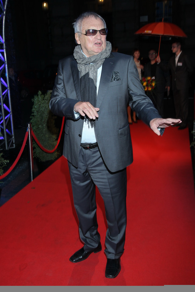 Jerzy Gruza na premierze "Deszczowej piosenki"