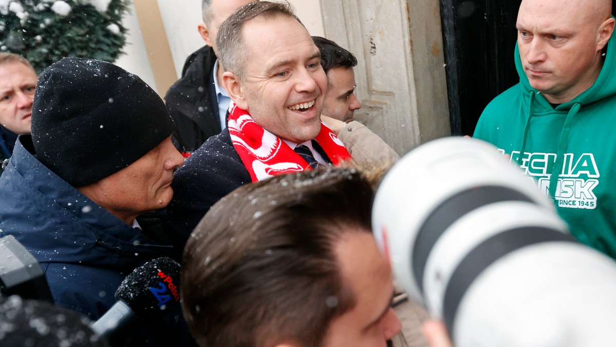 Posłowie KO apelują do Episkopatu o zajęcie stanowiska w sprawie wydarzeń na Jasnej Górze z udziałem Karola Nawrockiego [Źródło: PAP]