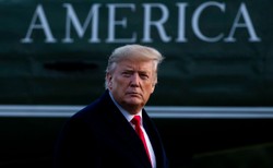 Dla Demokratów Trump gorszy od uderzenia meteorytu [SONDAŻ]