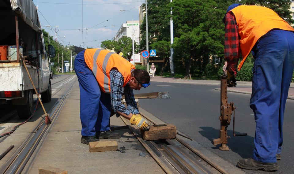 Upały w Gorzowie. Wygięta szyna tramwajowa