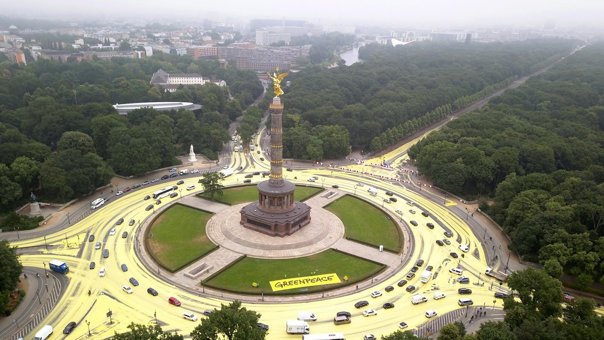 Greenpeace protest in Berlin